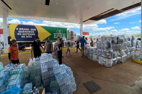 Imagem referente a notícia: Luciano Hang envia equipe da Havan e doações para famílias atingidas por tornado em Rio Bonito do Iguaçu