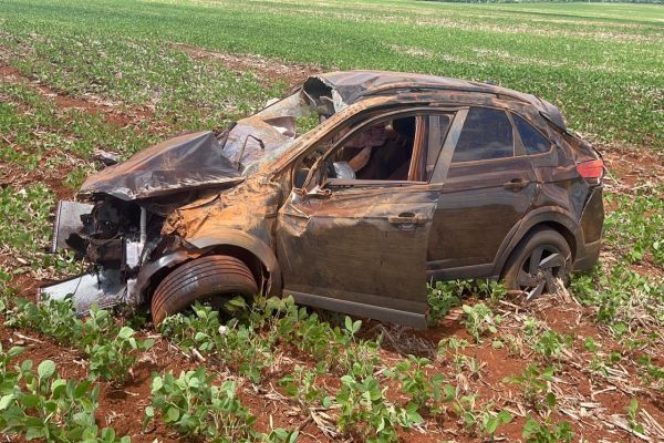 Imagem referente a notícia: Perseguição policial termina com um morto e outro ferido na BR-369 entre Corbélia e Cascavel