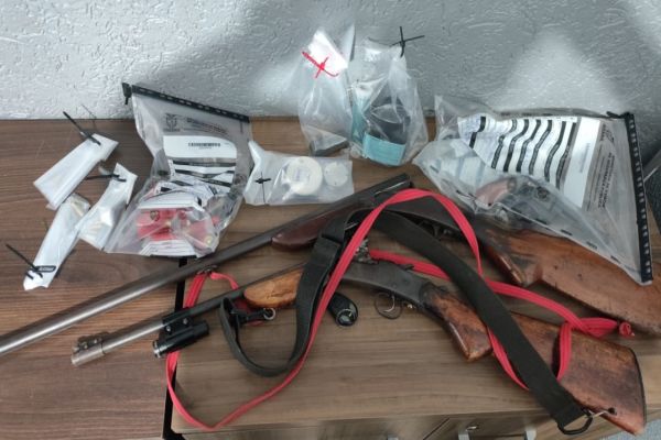 Imagem referente a notícia: Polícia Civil elucida crime em Quedas do Iguaçu e prende dois irmãos suspeitos de matar a tia