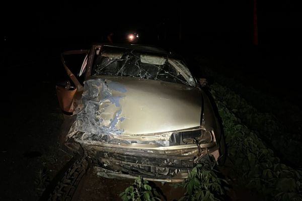 Colisão frontal deixa motorista ferido na PR-486, em Assis Chateaubriand