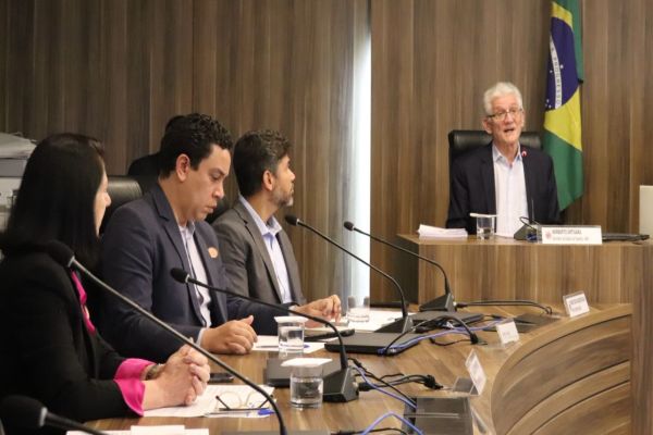 Imagem referente a notícia: Fazenda discute orçamento de R$ 81,6 bilhões para 2026 em audiência pública na Alep