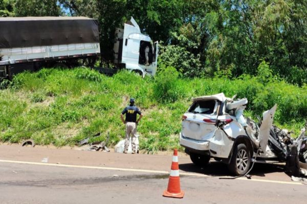 Grave acidente deixa um morto e feridos graves na BR-277 entre Matelândia e Medianeira