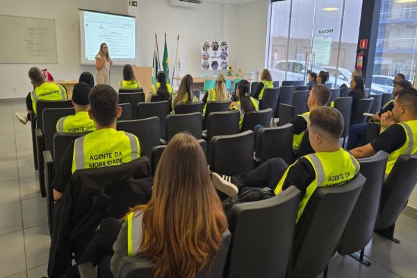 Imagem referente a notícia: Agentes de mobilidade realizarão estágio prático durante as comemorações do aniversário de Cascavel