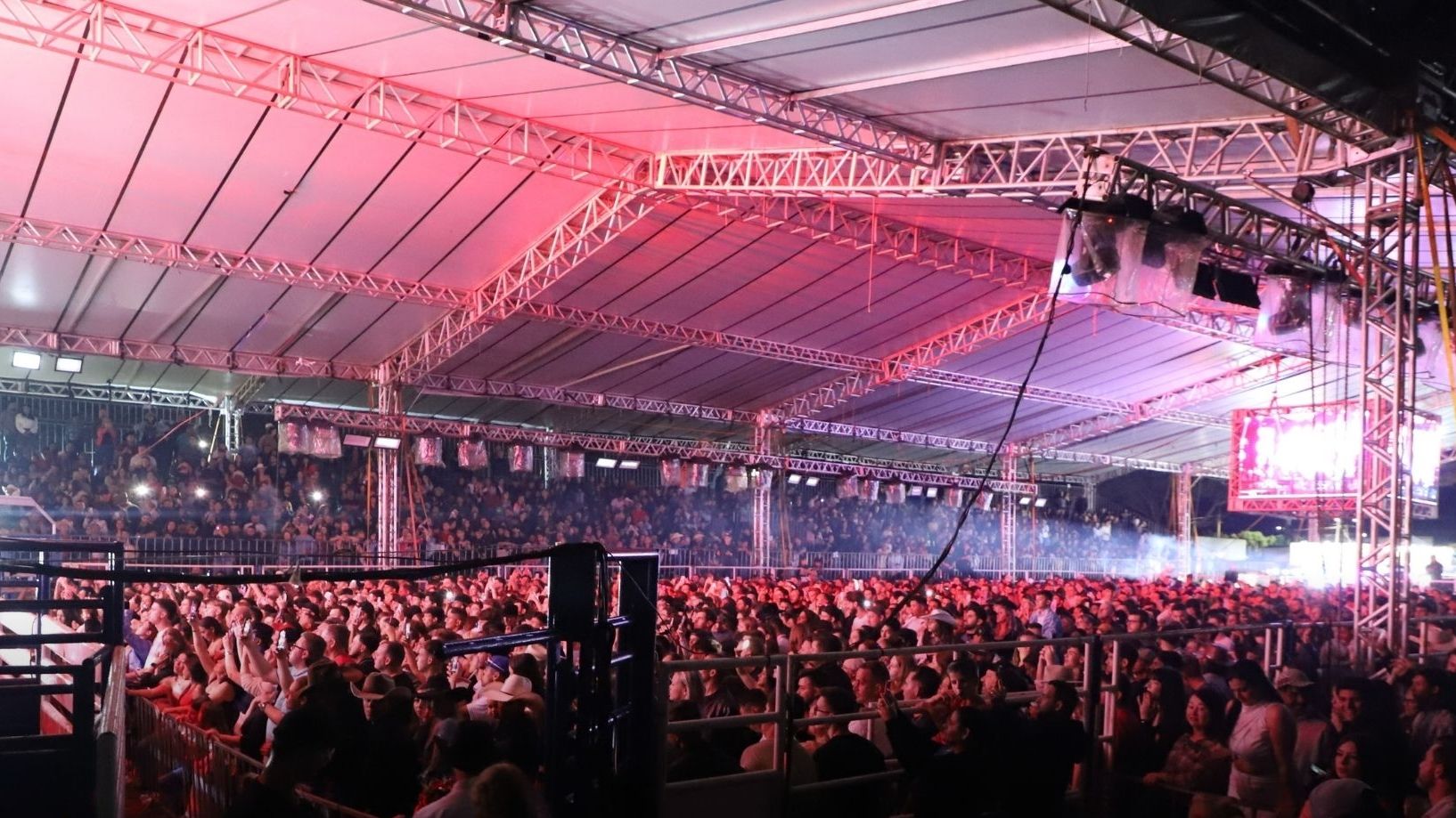 1ª Expolândia agita Itaipulândia com shows, rodeio e atrações para toda a família