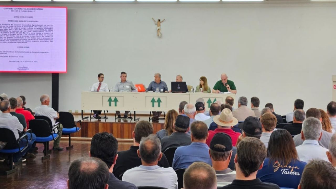 AGE aprova mudanças que atualizam e modernizam o estatuto da Coopavel