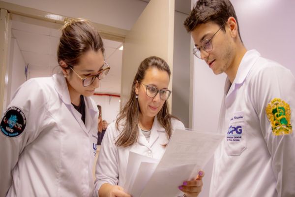 Imagem referente a notícia: Novos projetos de lei vão modernizar a gestão dos hospitais universitários do Paraná