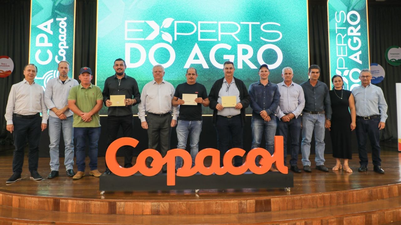 Experts do Agro Copacol é finalizado; cooperado colhe 241,9 sacas de soja por alqueire