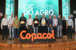 Imagem referente a notícia: Experts do Agro Copacol é finalizado; cooperado colhe 241,9 sacas de soja por alqueire