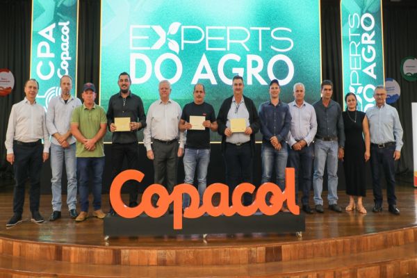Experts do Agro Copacol é finalizado; cooperado colhe 241,9 sacas de soja por alqueire