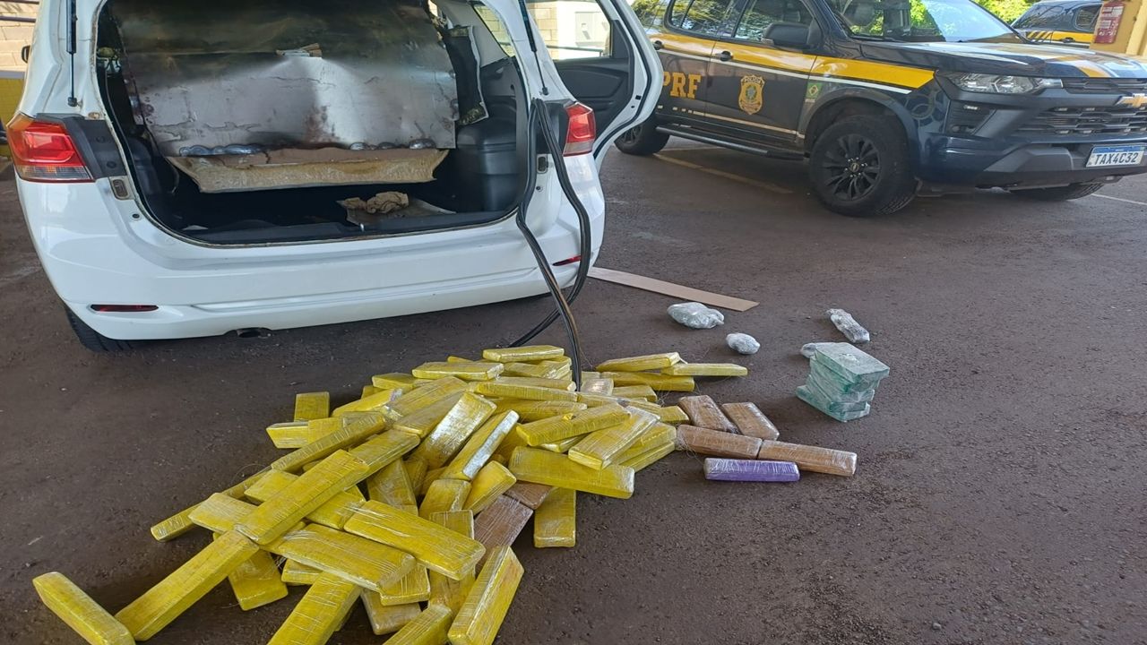 PRF encontra grande quantidade de drogas e anabolizantes em fundo falso de veículo na BR-376