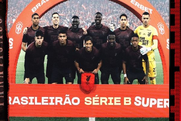 Imagem referente a notícia: Athletico vence América-MG e retorna à Série A do Brasileiro em 2026