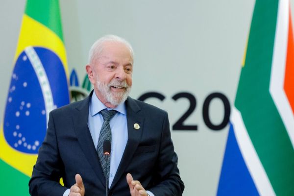 Imagem referente a notícia: No G20, Lula defende discussão abrangente sobre combustíveis fósseis
