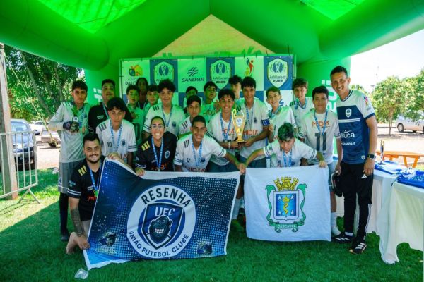 Imagem referente a notícia: Resenha UFC Sub-15 conquista a Asfuca Cup 2025 e destaca força do Projeto Seplac