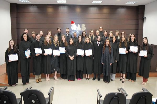 OAB Cascavel destaca  coragem e ética na penúltima cerimônia de juramento de 2025