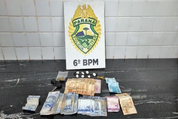 Imagem referente a notícia: Polícia Militar flagra “delivery” de drogas e apreende veículo usado em Cascavel
