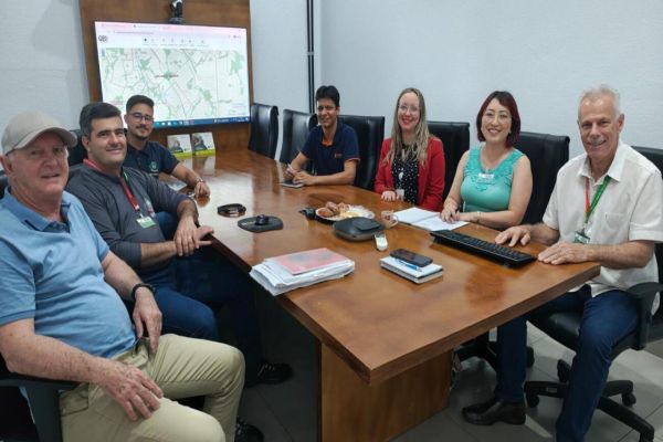 Prefeitura de Toledo e Copel avançam em soluções para quedas de energia na área rural