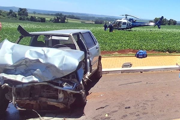 Colisão frontal deixa três pessoas feridas e mobiliza aeromédico do Consamu na PR-488