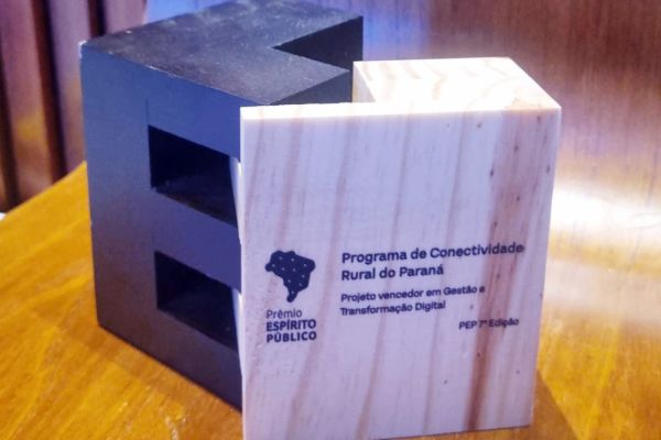 Conectividade Rural: projeto do Paraná que amplia internet no campo ganha prêmio nacional