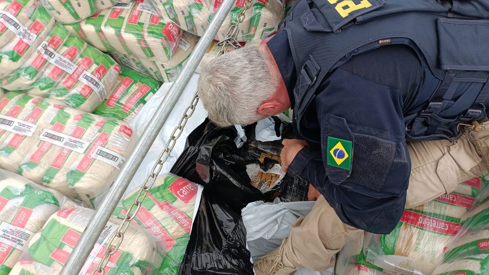 PRF desmantela esquema de tráfico ao apreender mais de 3 toneladas de maconha em Maringá