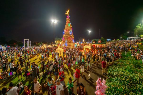Abertura do Natal da Família – Itaipu Mais que Energia leva 28 mil pessoas ao Gramadão