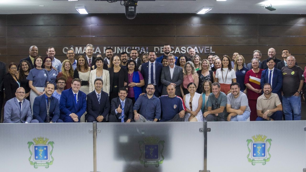 Câmara de Cascavel aprova doação de terrenos e facilita obras em 17 escolas estaduais