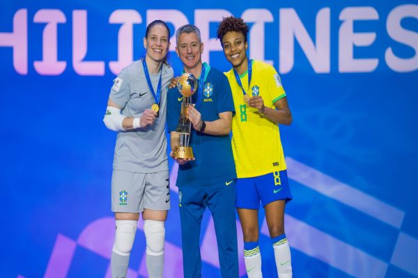 Com a garra do Stein Cascavel, Brasil faz história e conquista o primeiro Mundial Feminino de Futsal