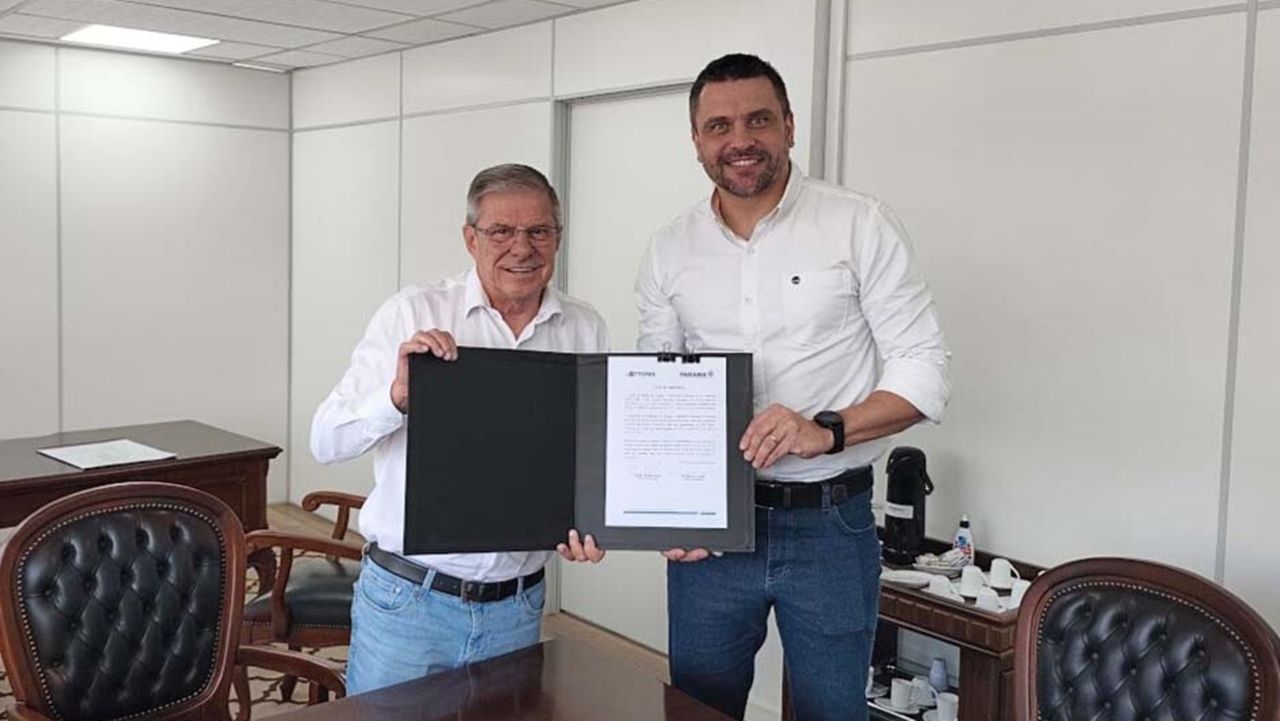 Cohapar recebe R$ 10 milhões da Lottopar para subsidiar valor de entrada para 500 famílias