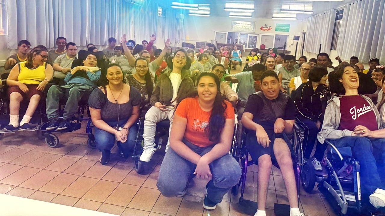 Projeto de extensão aproxima a universidade dos alunos da APAE