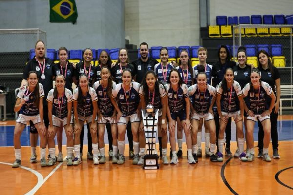 Imagem referente a notícia: Imagem referente a notícia: Stein Cascavel Futsal Sub-20 conquista mais um pódio no Paranaense