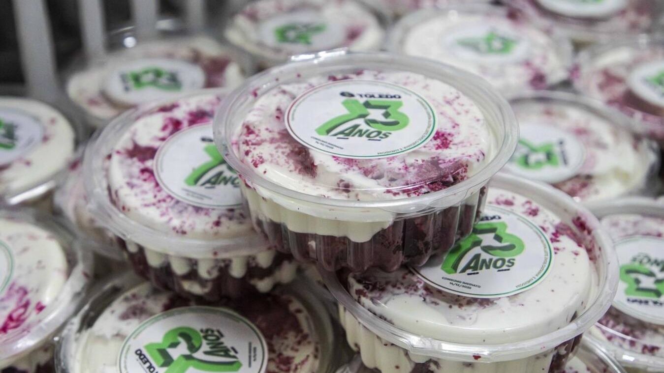 Prefeitura de Toledo distribuirá 20 mil potes de bolo no aniversário do município