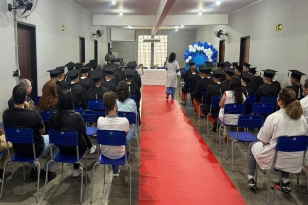 Educação que Transforma: PPPR realiza formatura de 92 estudantes custodiados na PIMP-UP, em Cascavel