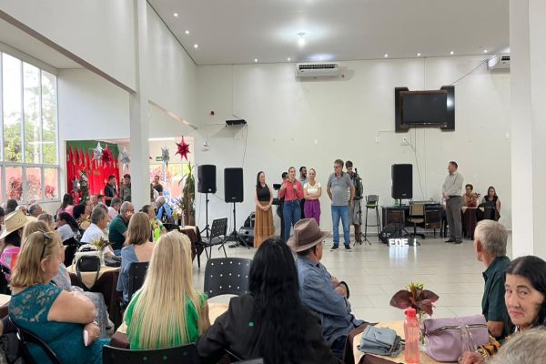 Corbélia encerra atividades do Centro do Idoso com coquetel de confraternização