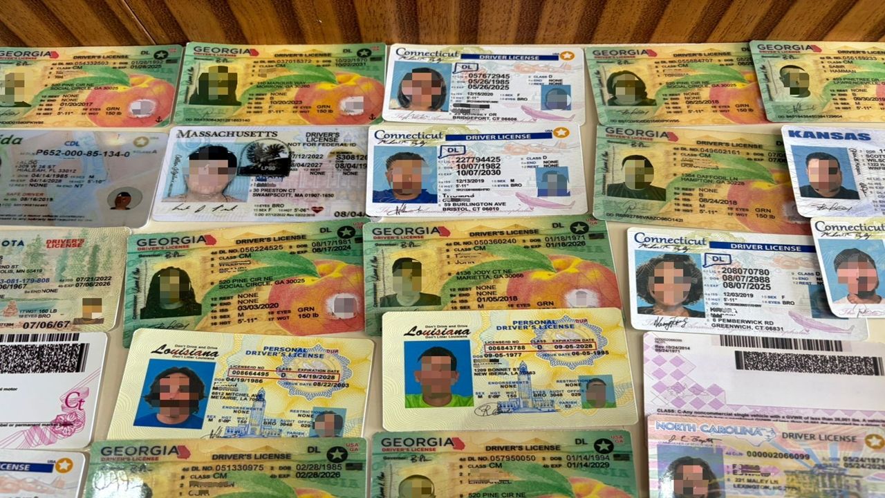 PCPR cumpre buscas contra suspeitos de fraudar cadastros em aplicativo de transporte no Paraná
