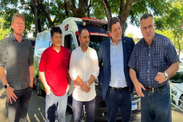 Imagem referente a notícia: Cascavel recebe reforço com novas ambulâncias e R$ 1 milhão para Unidades de Saúde