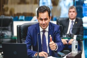 Imagem referente à notícia: Grande evento oficializa Marcio Pacheco como pré-candidato a Deputado Federal