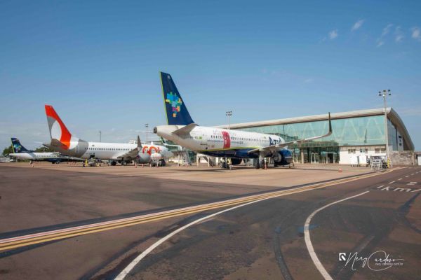 Imagem referente a notícia: Aeroporto Regional de Cascavel inicia temporada de férias com voos para o nordeste