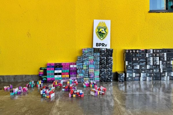 Imagem referente a notícia: ROTAM apreende 730 cigarros eletrônicos na PR-585 em Vera Cruz do Oeste