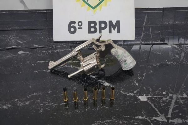 ROCAM apreende revólver e prende homem por porte ilegal de arma no bairro Interlagos