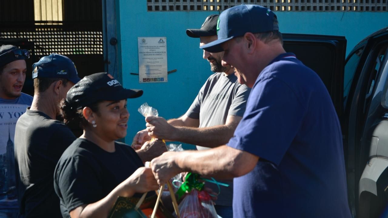 ACOMAR recebe doação de cestas de Natal com apoio de empresários e parceiros locais
