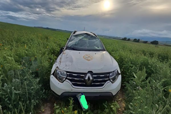 Imagem referente a notícia: Acidente com três veículos é registrado na PR-239 em Assis Chateaubriand