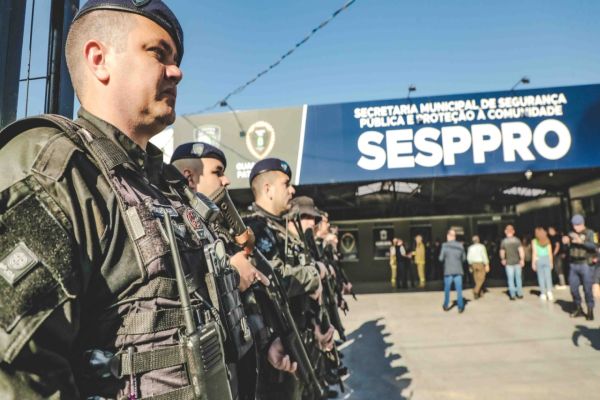 Imagem referente a notícia: Secretaria de Segurança Pública faz mais de 20 mil abordagens, apreende 44 armas de fogo e retira mais de 9 mil armas brancas das ruas em 2025