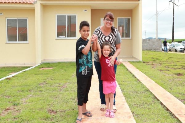 Prefeitura recebe aprovação para construir mais de 100 casas para pessoas de baixa renda em Cascavel