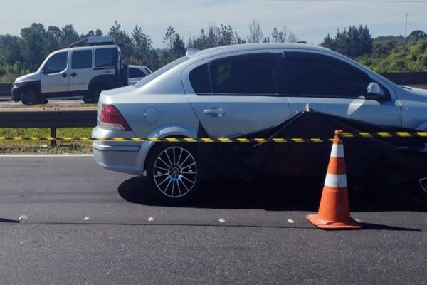 Imagem referente a notícia: Motociclista morre em colisão traseira na BR-277, em Campo Largo