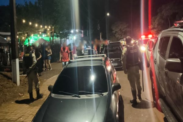 Operação da PM resulta em 17 autuações por infrações de trânsito e perturbação do sossego