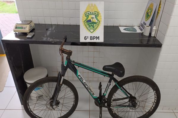 PM prende dois homens por tráfico, resistência e receptação no bairro Santo Onofre