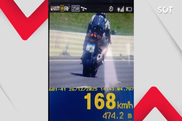 Motocicleta é flagrada a 168 km/h em trecho urbano da PRC-467, em Cascavel