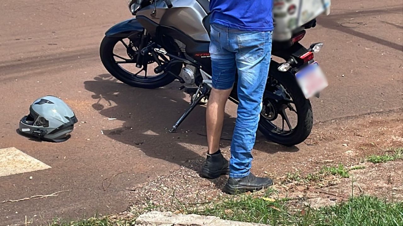 Motociclista fica ferido após colisão no bairro Floresta, em Cascavel