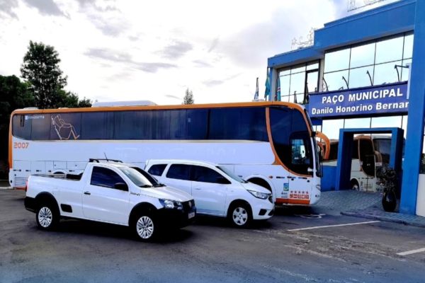 Imagem referente a notícia: Catanduvas reforça frota municipal com veículos destinados pela Receita Federal