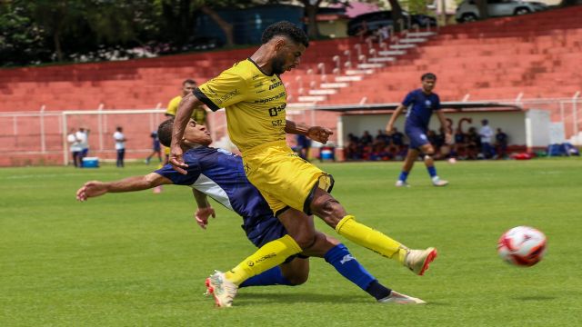 Imagem referente a notícia: FC Cascavel vence o Foz no último jogo-treino antes da estreia no Paranaense 2026