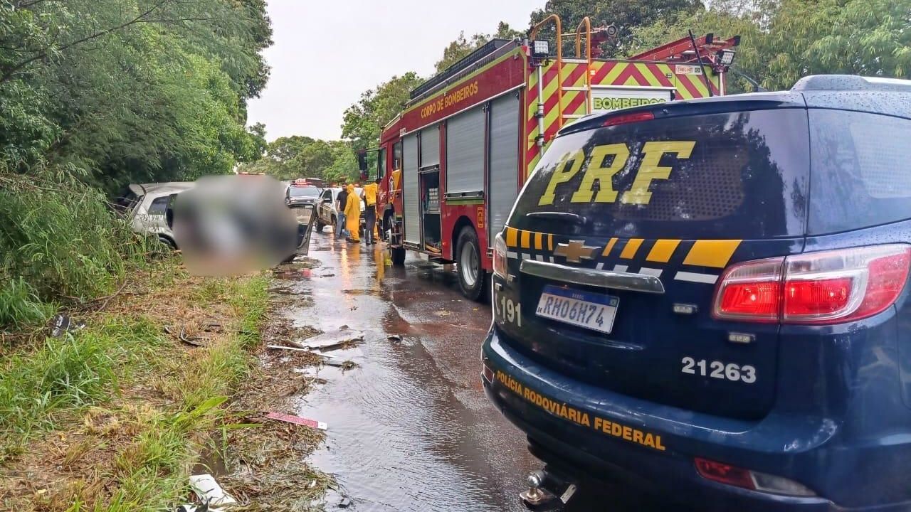Acidente na BR-376 em Guairaça deixa uma jovem morta e duas feridas graves